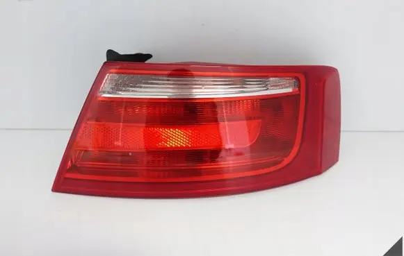 Audi A5 8T 8F Rear/tail lights 8T0945096A