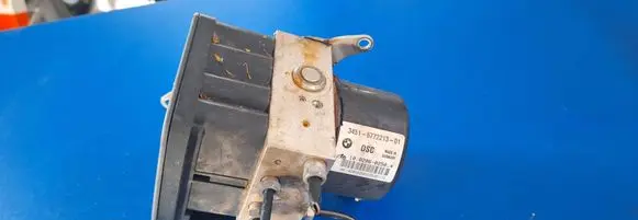 BMW 1 E82 E88 ABS Pump 3451677221301