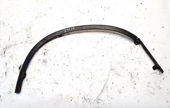 Honda CR-V Front arch trim 74115swwa001 74115-sww-a001