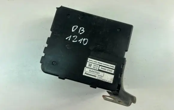 Toyota Prius c Other control units/modules 8968047020