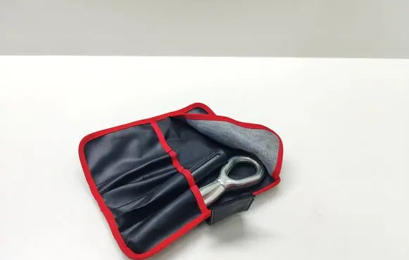 BMW 5 F10 F11 Towing hook eye 6788732