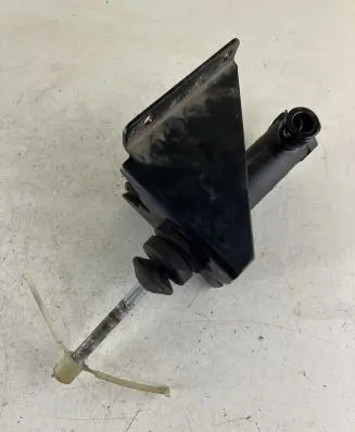 Iveco Daily 4th gen Clutch slave cylinder 4520SB
