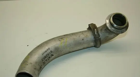 Volvo XC90 Intercooler hose/pipe 9142953