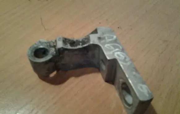 Audi A6 S6 C6 4F Rear door upper hinge XS4