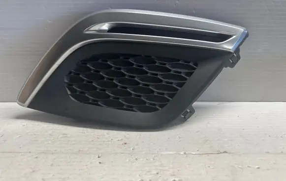 Volvo XC60 Front bumper lower grill 31290432