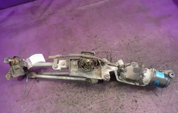Mazda 2 Front wiper linkage and motor DF71
