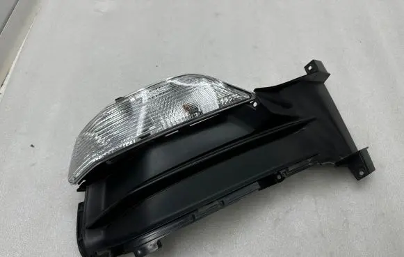 Ford Mustang VI Front indicator light FR3B13200B FD3G083A 3301610LAC