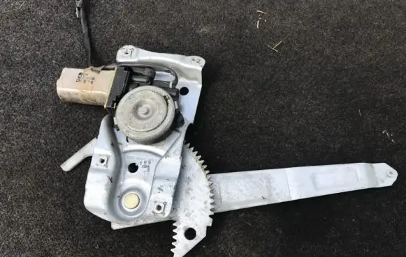 Front door window regulator with motor