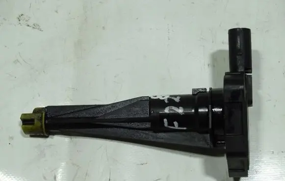 BMW 3 F30 F35 F31 Oil level sensor 8638755