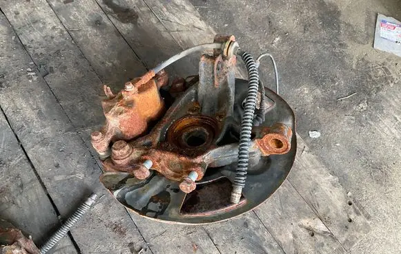 Volkswagen Crafter Front wheel hub