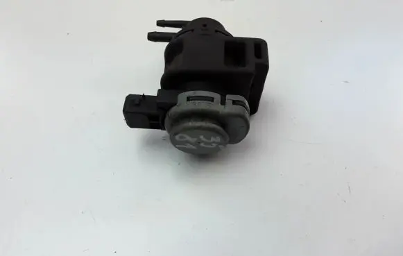 Nissan Qashqai Turbo solenoid valve 8200575400