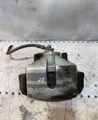 Volkswagen PASSAT B6 Front brake caliper