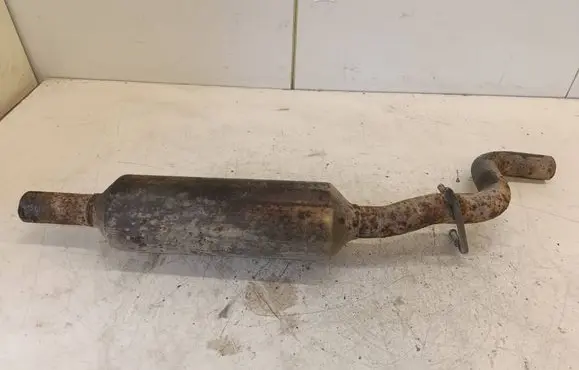 Volkswagen PASSAT B6 Middle muffler/silencer