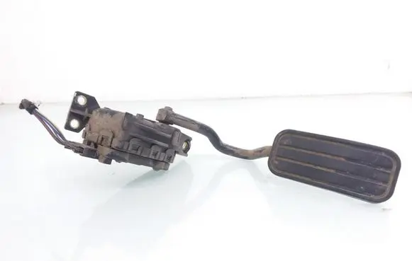 Volkswagen Sharan Accelerator throttle pedal 7M1721603 6PV007770 98VW9F836AA