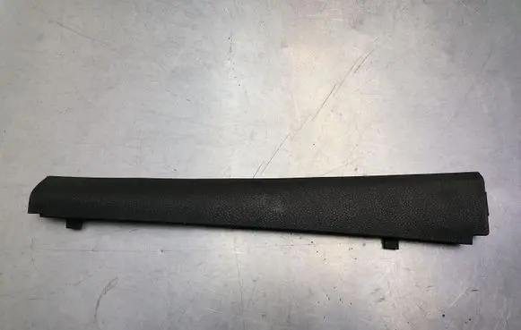 Volkswagen Golf V Other sill/pillar trim element 1K0868224A