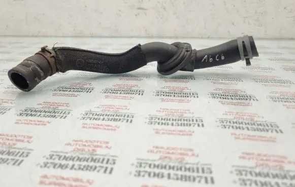 Audi A6 S6 C6 4F Engine coolant pipe/hose 4F1819345