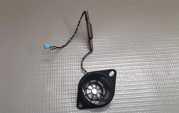 BMW M5 F90 Parcel shelf speaker 9226358 8907014003 20117311