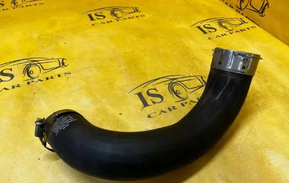 Ford Bronco Intercooler hose/pipe MB3G-6F073-FB MB3G6F073FB