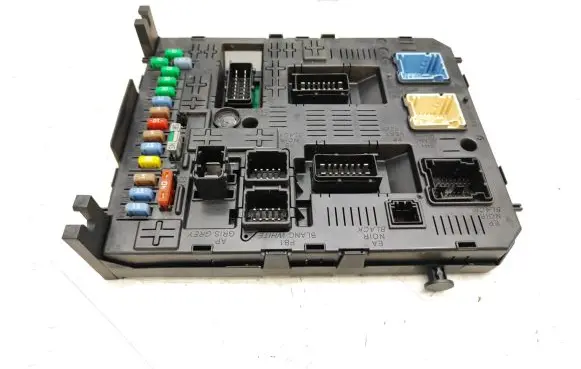 Fiat Scudo Fuse module 9664059080