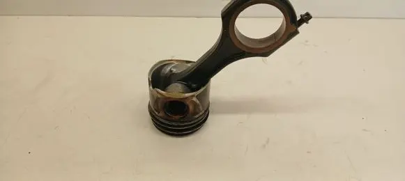Mercedes-Benz C W205 Piston with connecting rod 65100 21090 8348Y