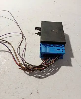 BMW 3 E36 Window wiper relay 05012100