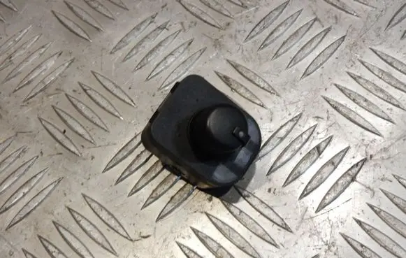 Audi A4 S4 B7 8E 8H Wing mirror switch 8E0959565 3465