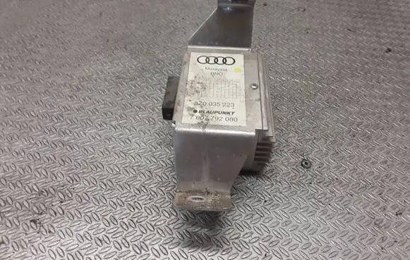 Audi A2 Sound amplifier 8Z0035223 7607792080