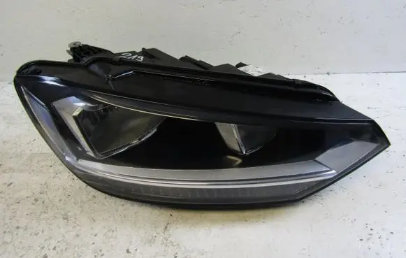 Volkswagen Touran III Headlight/headlamp 5TB941006C