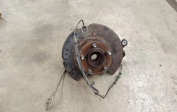 Lancia Thema Rear wheel hub spindle/knuckle 