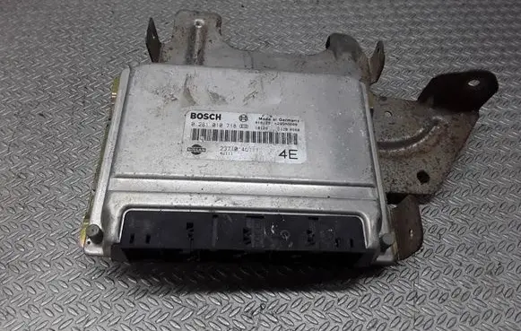 Nissan Almera Tino Engine control unit/module 0281010718 237104U111