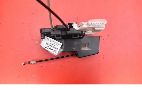 KIA Carens II Front door lock