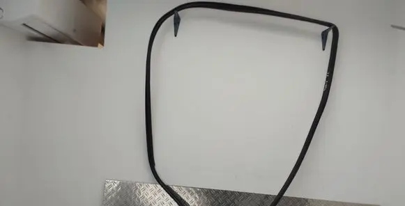 Toyota Verso Front door rubber seal