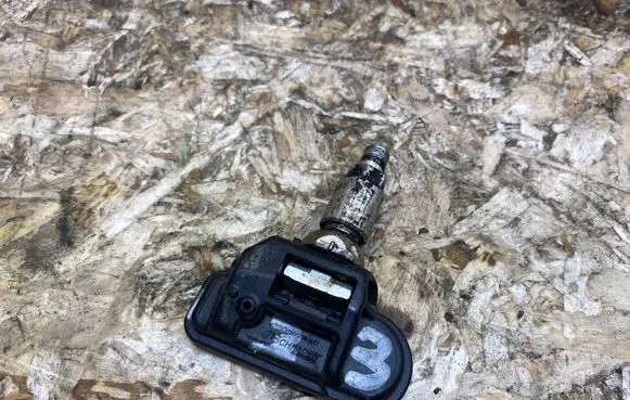 Mercedes-Benz S AMG W220 Tire pressure sensor A0009050030