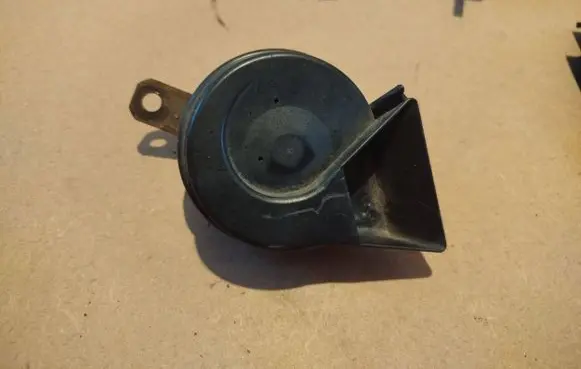 Skoda Roomster (5J) Horn signal 6Q0951223K 007728 A28657625
