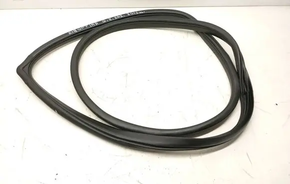 KIA Optima Rubber seal rear door 