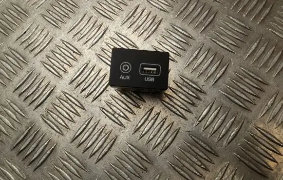Hyundai Tucson TL AUX in-socket connector 96120D3500