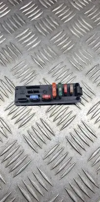 Peugeot 206 Fuse box cover 9637466280