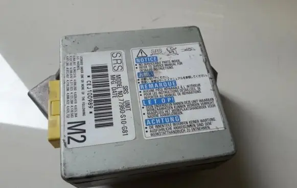 Honda CR-V Airbag control unit/module 77960s10g81 77960-s10-g81