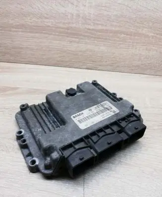 Renault Scenic II - Grand scenic II Engine control unit/module ECU 0281011275