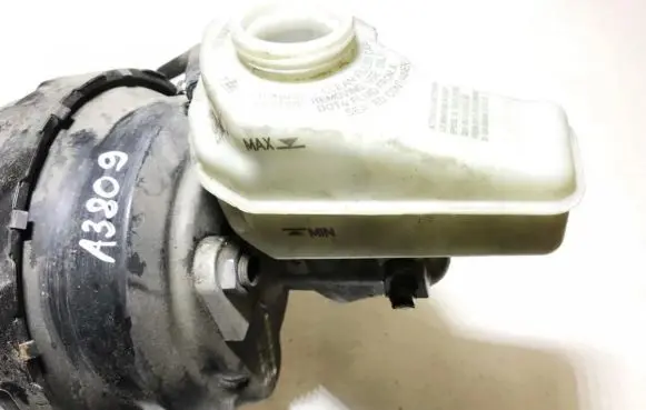 Audi A3 S3 8P Master brake cylinder