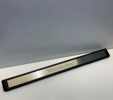 Mercedes-Benz E W211 Front sill trim cover A2116801435 2116801435