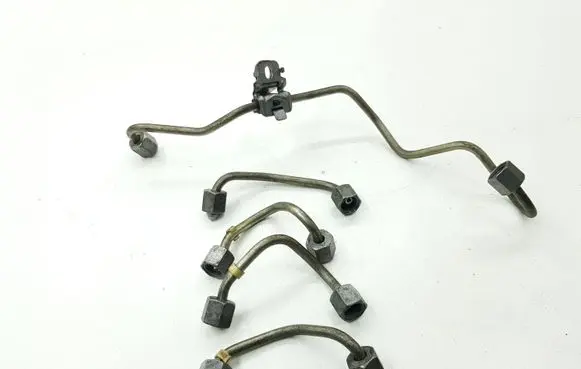 Citroen C-Crosser Fuel injector supply line/pipe 833541