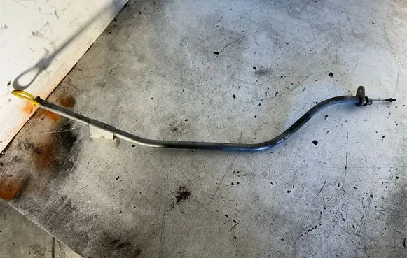 Mercedes-Benz C W204 Oil level dip stick A6511266
