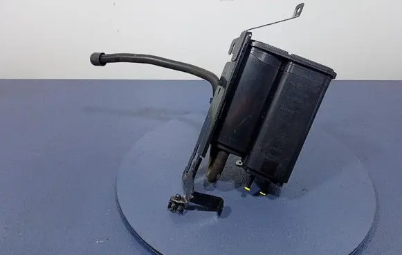 Renault Captur Active carbon filter fuel vapour canister 149509105R
