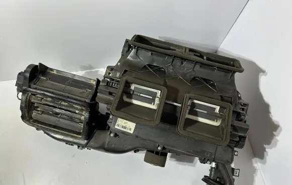 BMW 3 E90 E91 Interior heater climate box assembly 9132569 24540010 985616S