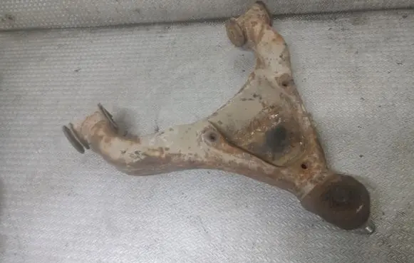 Volkswagen II LT Front lower control arm/wishbone