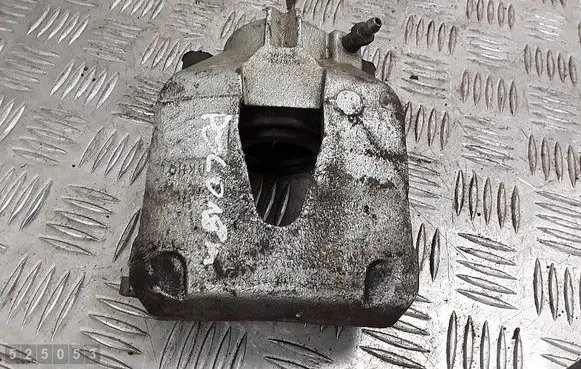 Volkswagen Polo VI Front brake caliper 