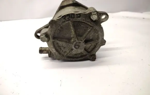 BMW 3 E46 Vacuum pump 96110885 024375