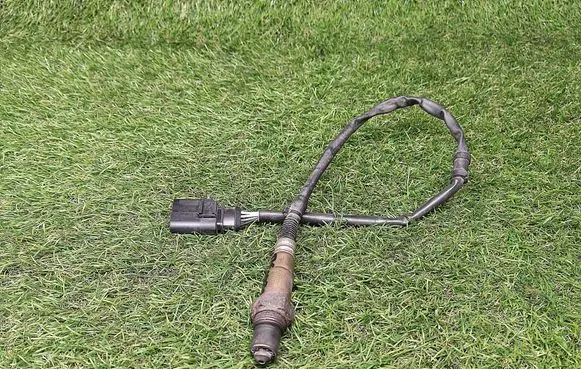 Volkswagen Tiguan Lambda probe sensor 06J906262N 0258010044
