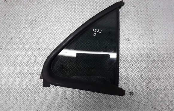 KIA Sorento Rear vent window glass 